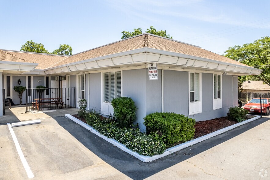More Photos Of 9276 Greenback Ln, Orangevale Medical For Sale
