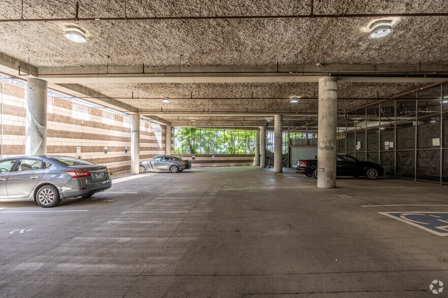 More Photos Of 223 Rosa L Parks Blvd, Nashville Office For Lease