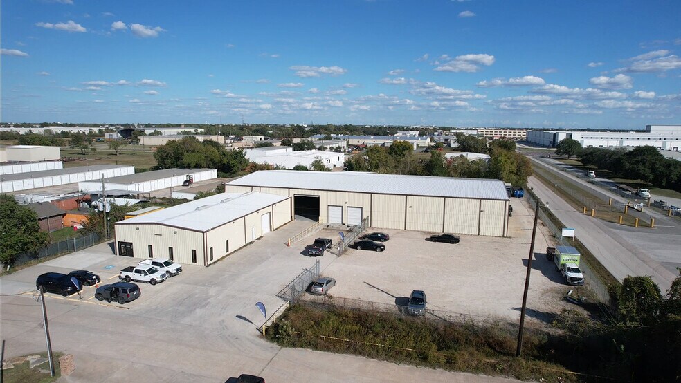 Primary Photo Of 6422 Calle Lozano Dr, Houston Warehouse For Lease