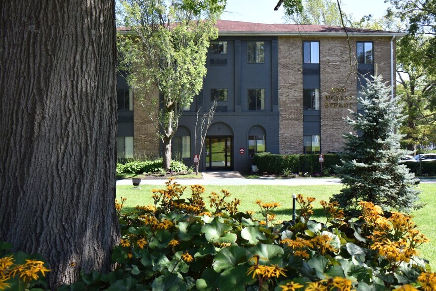 More Photos Of 1 Hollis St, Wellesley Medical For Lease