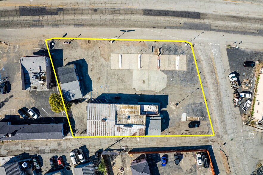 More Photos Of 8133 Foothill Blvd, Rancho Cucamonga Freestanding For Sale