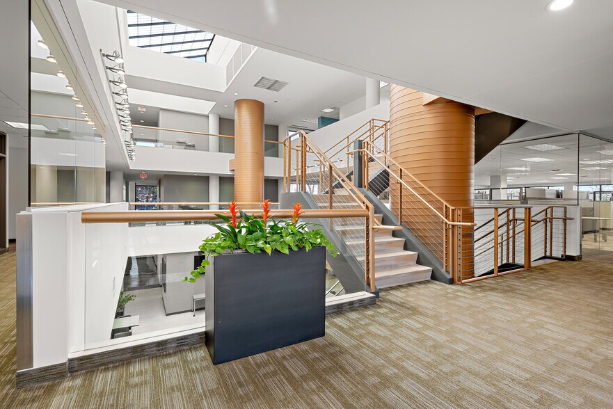 More Photos Of 6499 University Ave NE, Fridley Office For Lease