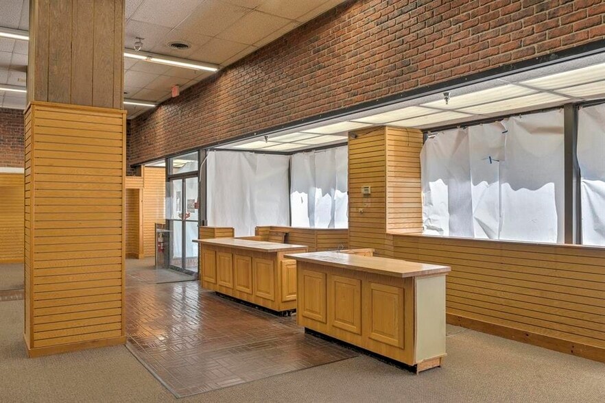 More Photos Of 74 Main St, Brattleboro Apartments For Lease