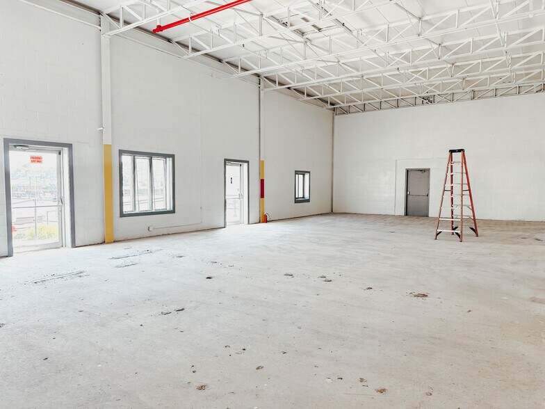 More Photos Of 141 Innovation Dr, Duncansville Warehouse For Lease
