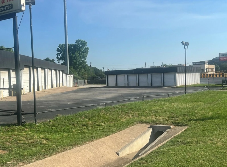 More Photos Of 12310 State Highway 155 S, Tyler Auto Dealership For Sale