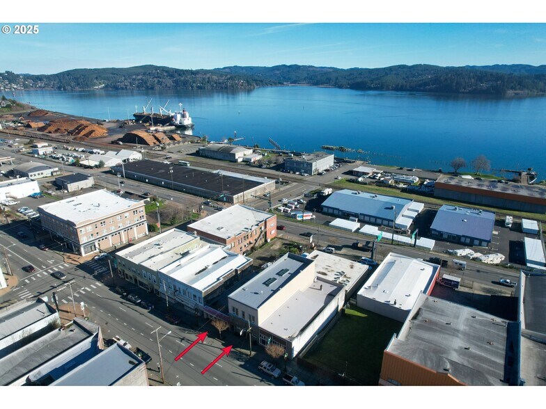 More Photos Of 2043 Sherman Ave, North Bend Bar For Sale