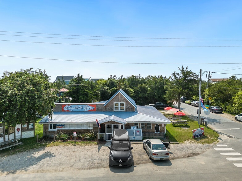 More Photos Of 2 S Bay Shore Dr, Milton Convenience Store For Sale
