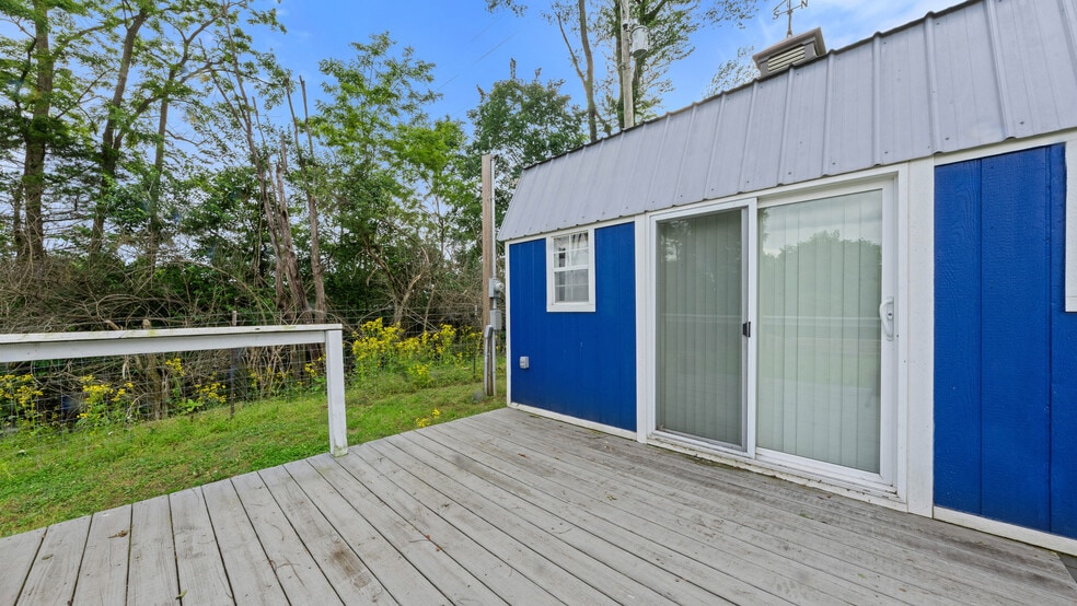 More Photos Of 119 Standish St, Salem Hospitality For Sale