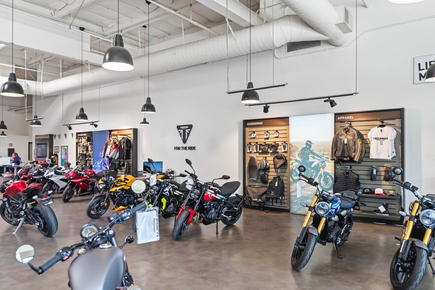 More Photos Of 456-460 Meridian Ave, San Jose Auto Dealership For Sale