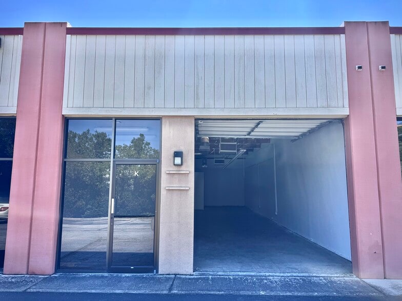 More Photos Of 922 San Leandro Ave, Mountain View Light Manufacturing For Lease