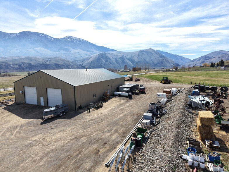 More Photos Of 115 Williams Creek Rd, Salmon Warehouse For Sale