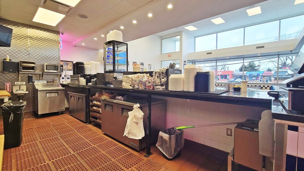 More Photos Of 5050 Langston Blvd, Arlington Restaurant For Sale