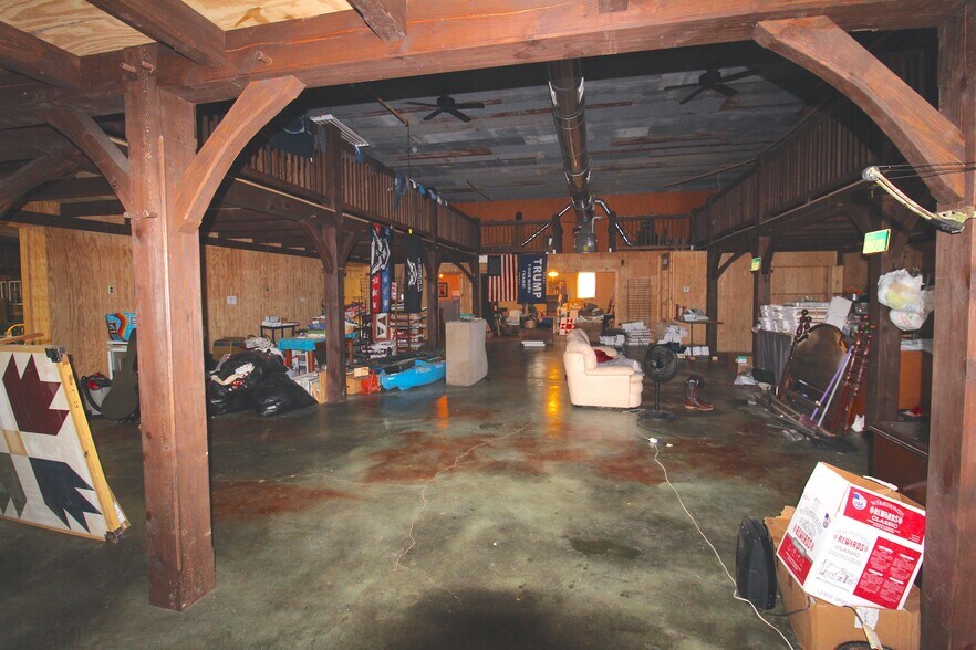 More Photos Of 3768 Private Road 1271, Willow Springs Industrial For Sale