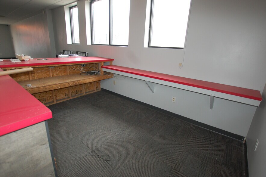 More Photos Of 405 W Third St, Jamestown Unknown For Lease