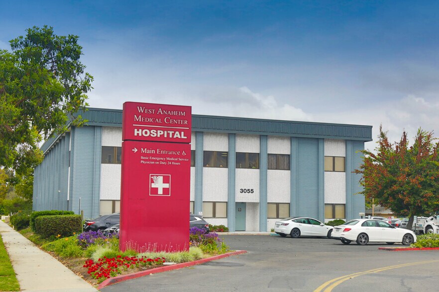 More Photos Of 3055 W Orange Ave, Anaheim Medical For Lease