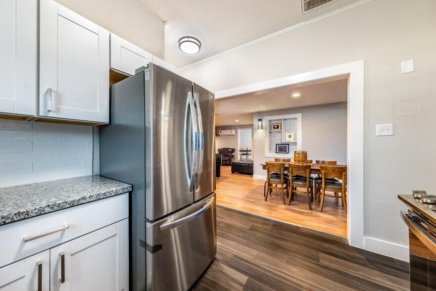 More Photos Of 2511 San Gabriel St, Austin Multifamily For Sale