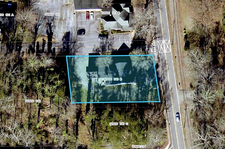 More Photos Of 9010 Main St, Woodstock Freestanding For Sale