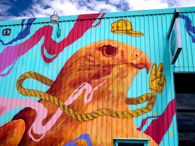 More Photos Of 440 E Saint Elmo Rd, Austin Unknown For Lease