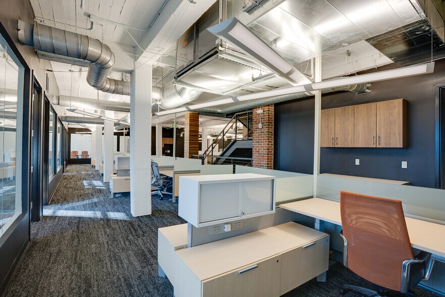 More Photos Of 209 10th Ave S, Nashville Office For Lease