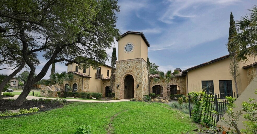 Primary Photo Of 8 Dominion Dr, San Antonio Office For Lease
