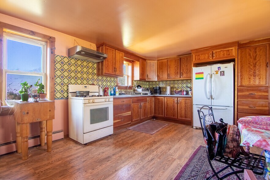 More Photos Of 263 Como Rd, Lake Como Specialty For Sale