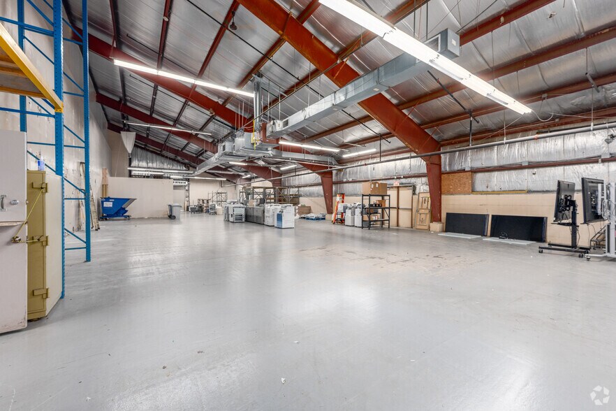 More Photos Of 10755 York Rd, Cockeysville Office For Sale