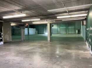 More Photos Of 2701 Vista Pky, Royal Palm Beach Light Manufacturing For Lease
