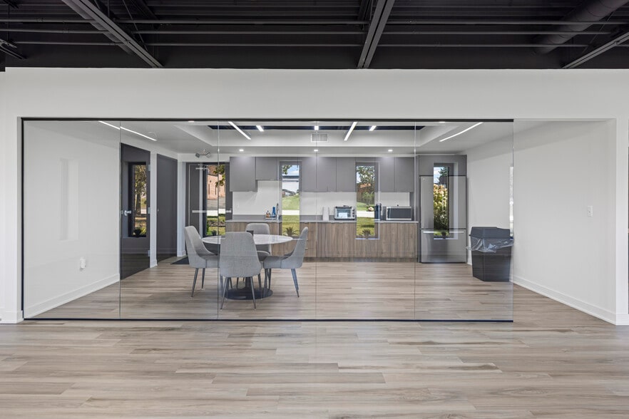 More Photos Of 23936 Industrial Park Dr, Farmington Hills Warehouse For Sale