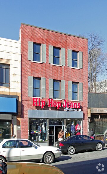More Photos Of 11 Palisade Ave, Yonkers Storefront Retail Residential For Lease