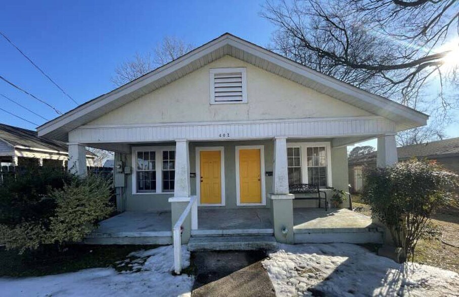 More Photos Of Main St, Benton Specialty For Sale