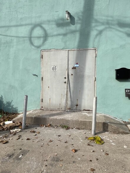 More Photos Of 54-60 Oakland St, Trenton Warehouse For Sale