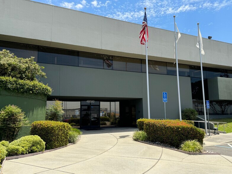 More Photos Of 48580 Kato Rd, Fremont Research And Development For Lease