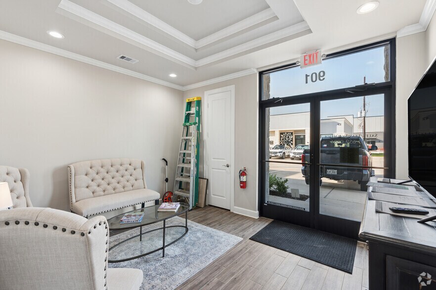 More Photos Of 26717 Westheimer Pky, Katy Medical For Sale