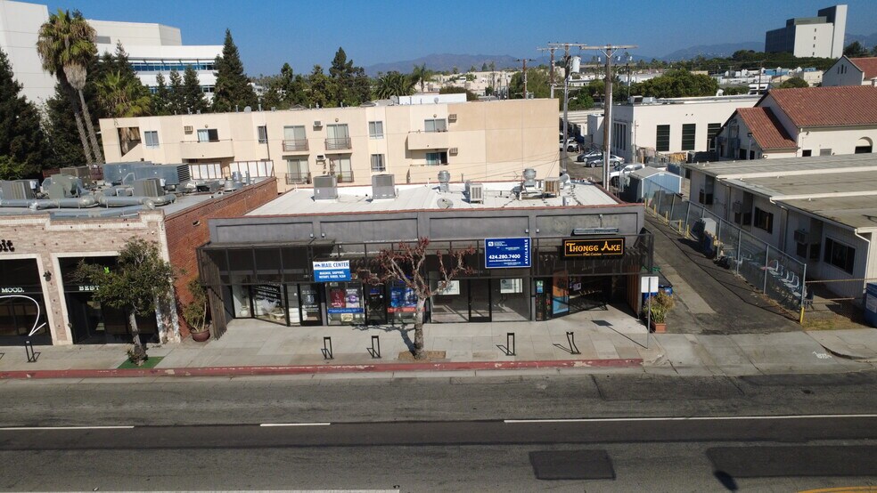Primary Photo Of 2307-2315 Santa Monica Blvd, Santa Monica Storefront For Lease