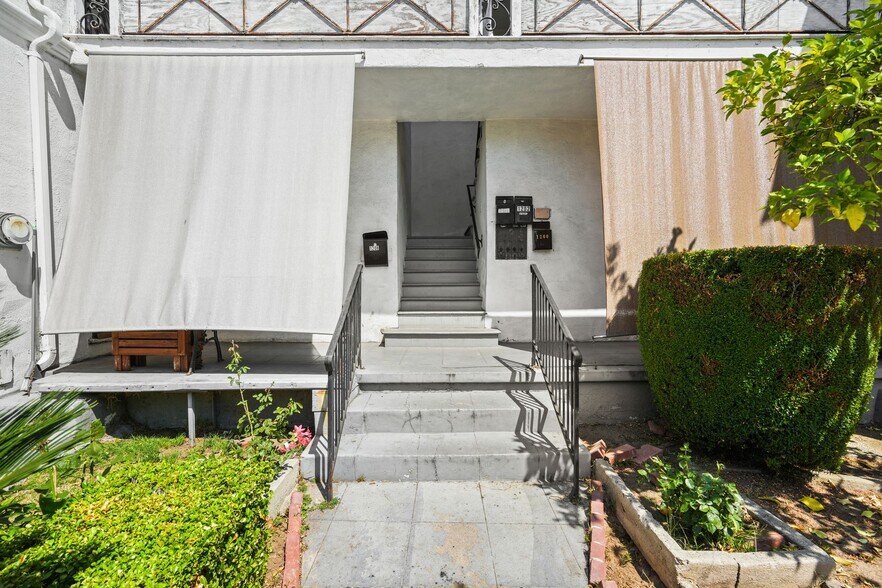 More Photos Of 1200-1210 N Kenmore Ave, Los Angeles Apartments For Sale