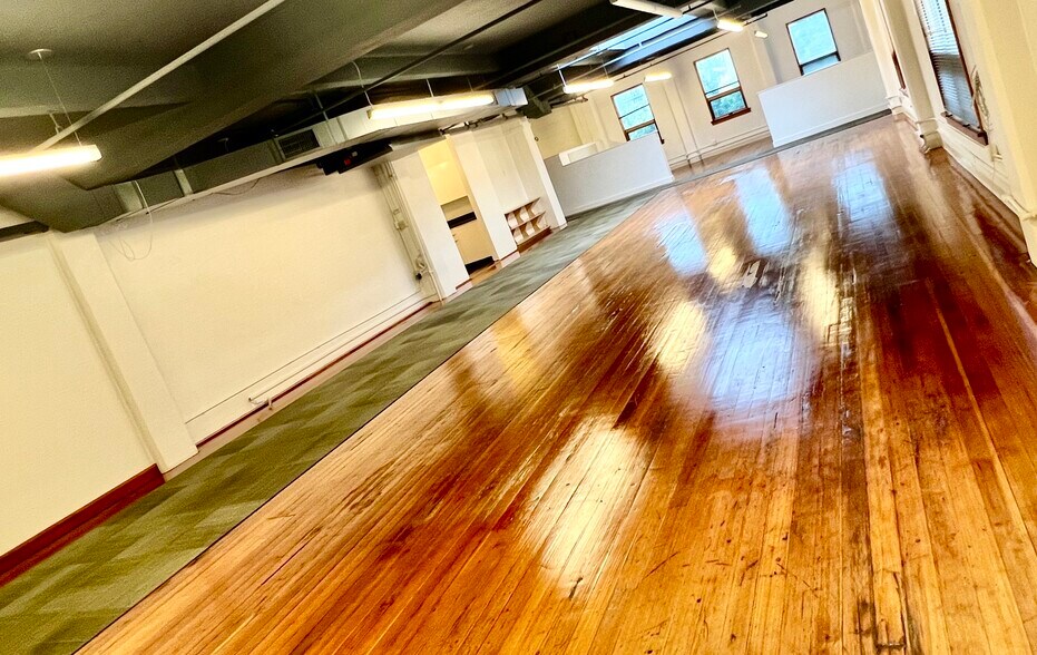 More Photos Of 1100 NW Glisan St, Portland Office For Lease