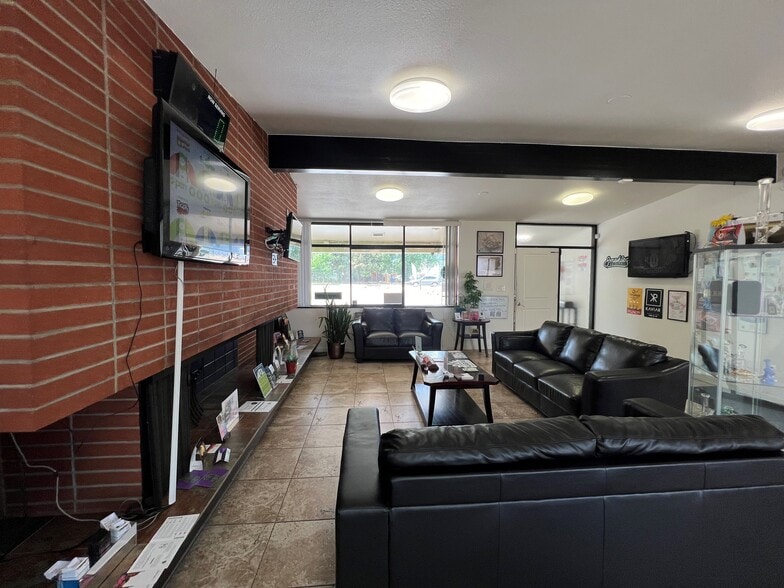 More Photos Of 1534 55th St, Boulder Office For Lease