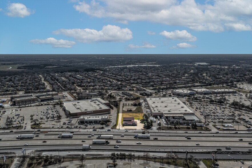 More Photos Of 801 E Interstate 30, Rockwall Freestanding For Sale