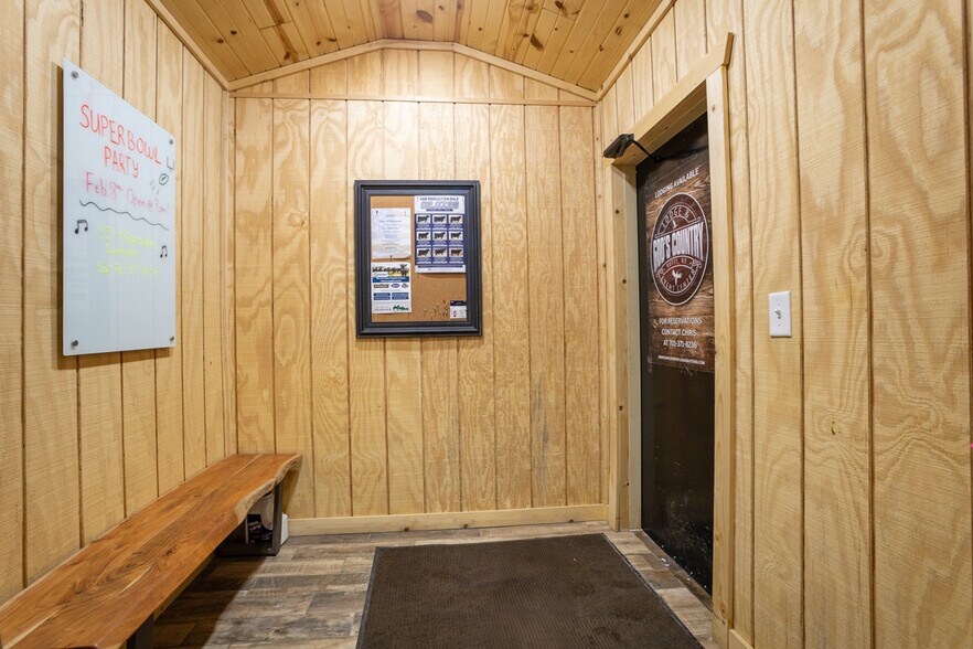 More Photos Of 220 Main St, Butte Restaurant For Sale