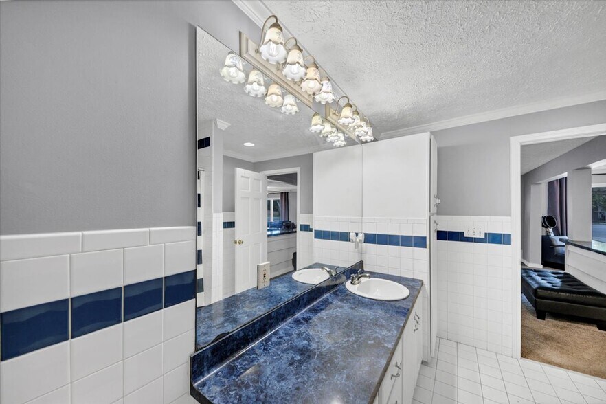 More Photos Of 6071 N Main St SE, Acworth Flex For Sale