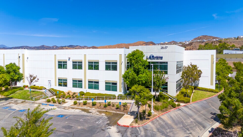 More Photos Of 28557 W Industry Dr, Valencia Distribution For Lease