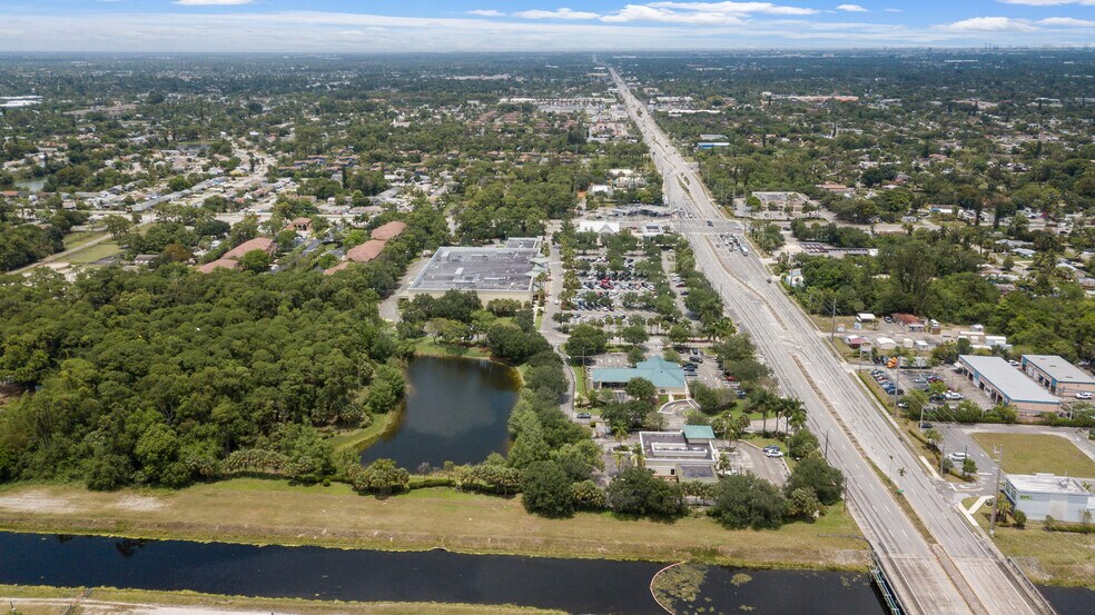 More Photos Of 4931 S Military Trl, Green Acres Bank For Sale