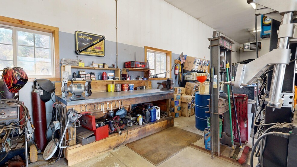 More Photos Of 48 S Main St, Andover Auto Repair For Sale