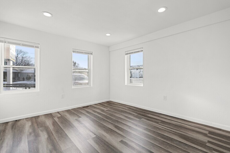 More Photos Of 249 W Main St, Avon Office For Lease