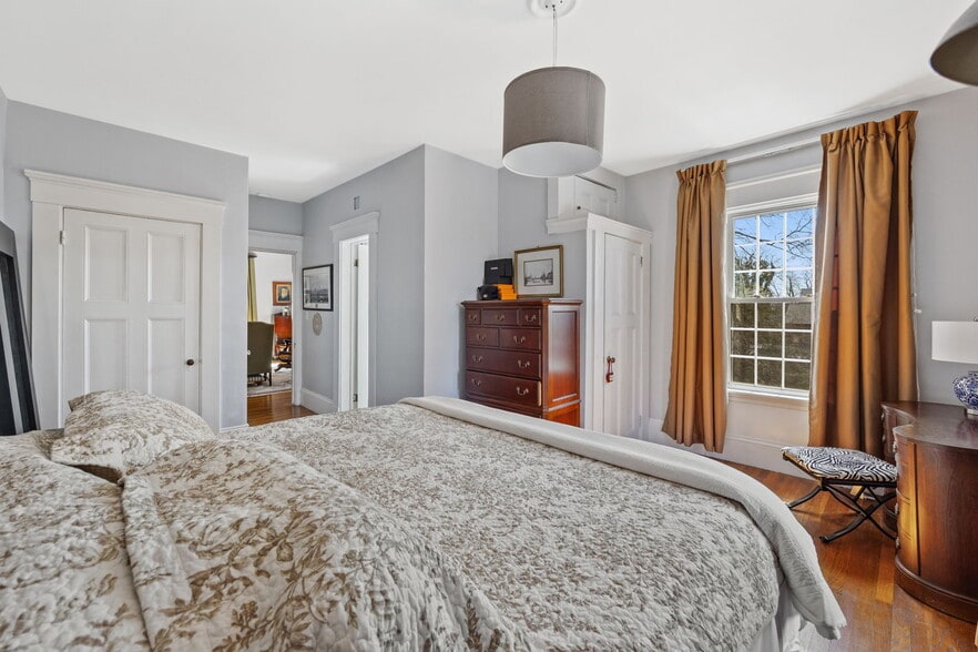 More Photos Of 76 Cottage St, New Bedford Multifamily For Sale