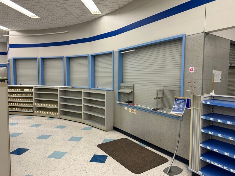 More Photos Of 4410 S Division Ave, Grand Rapids Drugstore For Sale