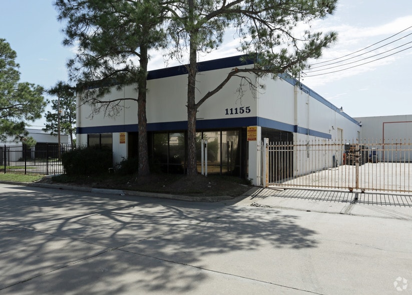 Primary Photo Of 11155 Shelton Ct, Houston Warehouse For Sale