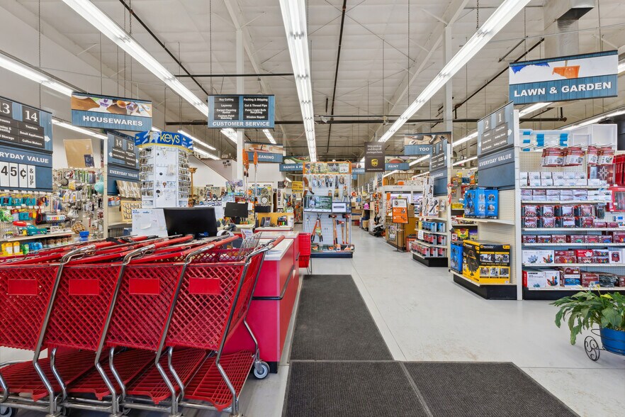 More Photos Of 104 Wall st, Onamia General Retail For Sale