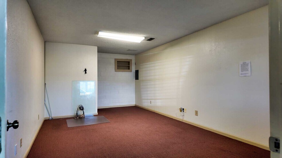 More Photos Of 11763 N Us-319, Thomasville Manufacturing For Sale