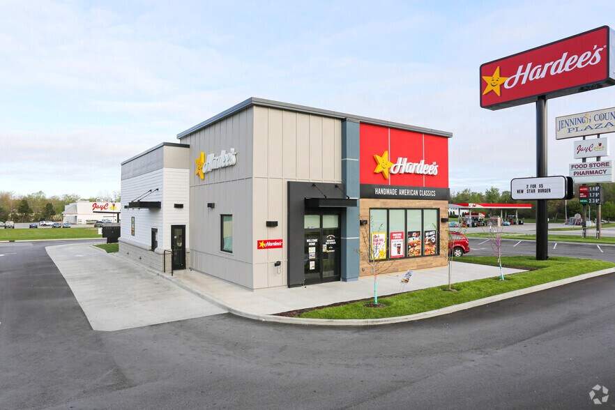 More Photos Of 2305 N State Highway 3, North Vernon Fast Food For Sale